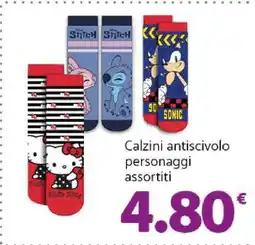Famila Calzini antiscivolo personaggi assortiti offerta