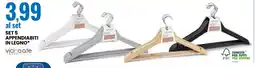 Eurospin Set 5 appendiabiti in legno offerta