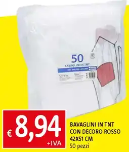 Famila Bavaglini in tnt con decoro rosso 42x51 cm offerta