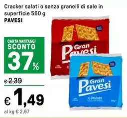 Iper La Grande Cracker salati o senza granelli di sale in superficie PAVESI offerta