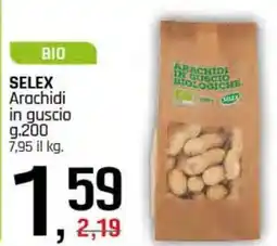 Famila Superstore SELEX Arachidi in guscio offerta
