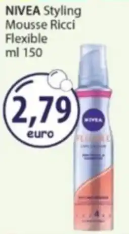 Acqua & Sapone NIVEA Styling Mousse Ricci Flexible offerta