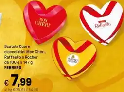 Iper La Grande Scatola Cuore cioccolatini Mon Chéri, Raffaello o Rocher FERRERO offerta