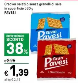 Iper La Grande Cracker salati o senza granelli di sale in superficie offerta