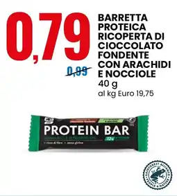 Eurospin Barretta proteica ricoperta di cioccolato fondente con arachidi e nocciole offerta