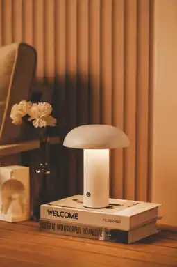 MD Discount LAMPADA DA TAVOLO BIANCA offerta