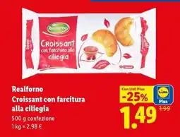 Lidl Realforno Croissant con farcitura alla ciliegia offerta