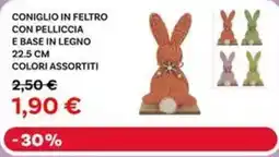 Max Factory Coniglio in feltro con pelliccia e base in legno offerta