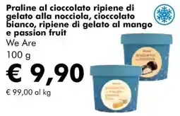 NaturaSì Praline al cioccolato ripiene di gelato alla nocciola, cioccolato bianco We Are offerta