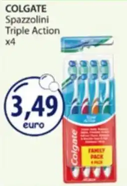Acqua & Sapone COLGATE Spazzolini Triple Action offerta