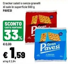 Iper La Grande Cracker salati o senza granelli di sale in superficie Pavesi offerta