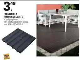 Brico OK PIASTRELLA AUTOBLOCCANTE in polipropilene, con effetto doghe in legno offerta