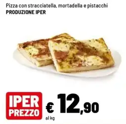 Iper La Grande Pizza con stracciatella, mortadella e pistacchi PRODUZIONE Iper offerta