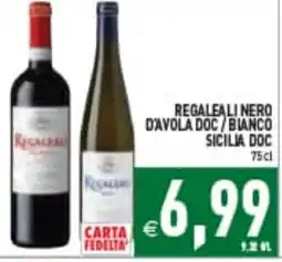 Supermercati Agorà Regaleali Nero d'Avola DOC / Bianco Sicilia DOC offerta
