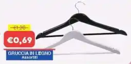 Huali Market Gruccia in legno offerta