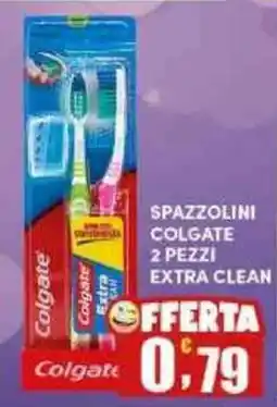 Maury's Spazzolini Colgate Extra Clean offerta