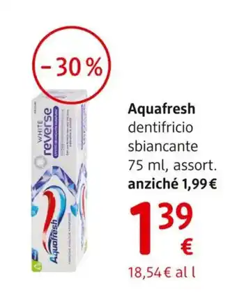 Aquafresh dentifricio sbiancante