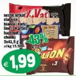 Il Castoro Supermercati Nestlé KitKat classico bianco / dark / lion / smarties / hazelnut chunky offerta