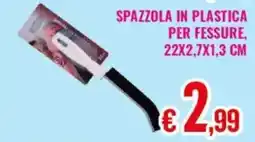 Satur Spazzola in plastica per fessure offerta