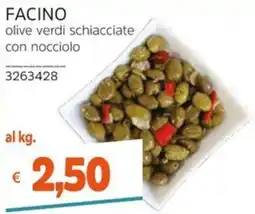 Stop&Shop Facino olive verdi schiacciate con nocciolo offerta