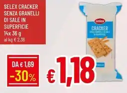 Galassia Selex cracker senza granelli di sale in superficie offerta