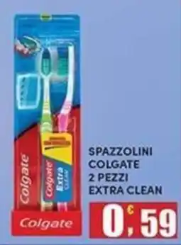 Maury's Spazzolini Colgate Extra Clean offerta