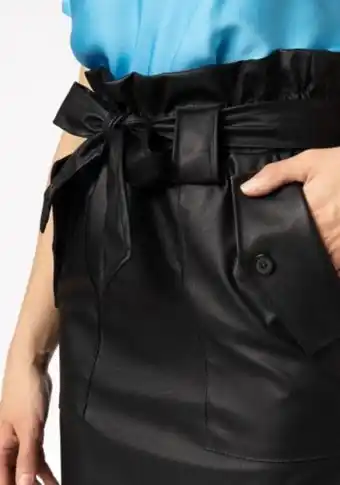 Gonna ecopelle nero