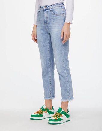 Jeans straight...