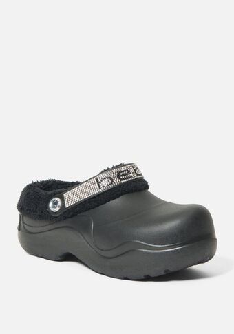 Janessa eva clog