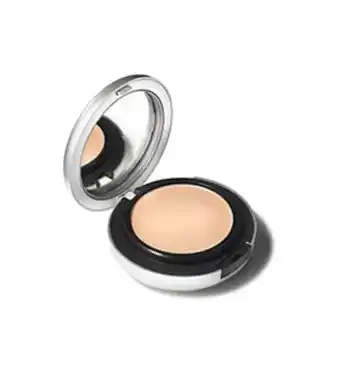 Studio fix tech cream-to-powder foundation