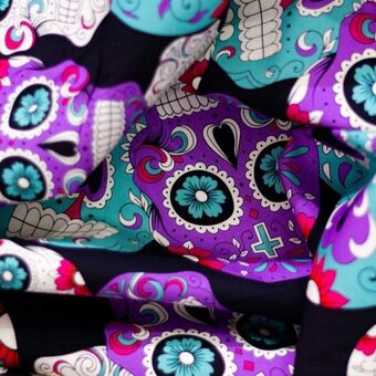 Algodón estampado digital día de muertos | cráneos morado y azul