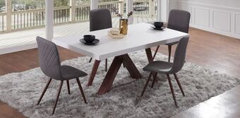 Comedor tiara con sillas gris obscuro