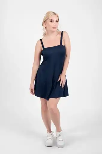 Vestido jumper con escote en la espalda