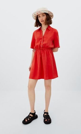 Stradivarius Vestido camisero manga corta oferta