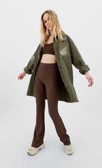Stradivarius Pantalon flare canale oferta