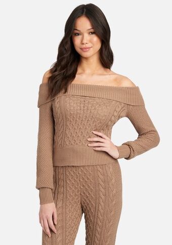 Bebe Off shoulder cable knit sweater top oferta