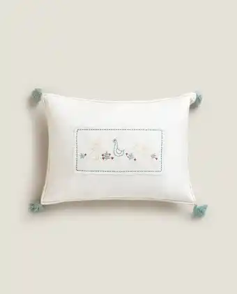 ZARA HOME Cojín bordado pompones oferta