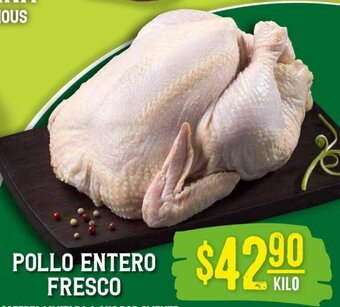 Soriana Híper Pollo Entero Fresco oferta