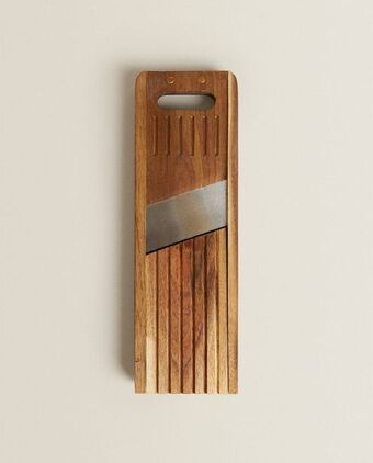 ZARA HOME Mandolina madera y acero oferta