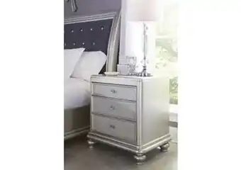 Ashley Furniture Mesa de noche coralayne oferta