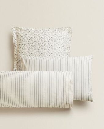 ZARA HOME Funda de almohada estampado flores y rayas oferta