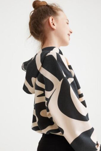 Sudadera oversized con gorro