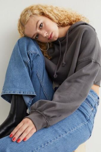 H&M Sudadera corta con gorro oferta