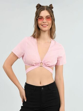 Cuidado con el Perro Top crop rosa con argolla oferta