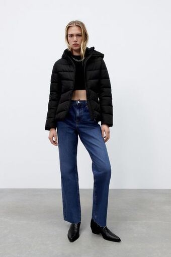ZARA Cazadora acolchada capucha oferta
