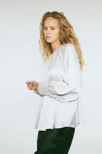 H&M Blusa de satín oferta