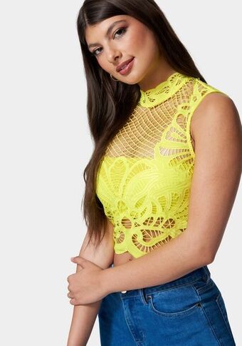 Bebe Mock neck lace top oferta