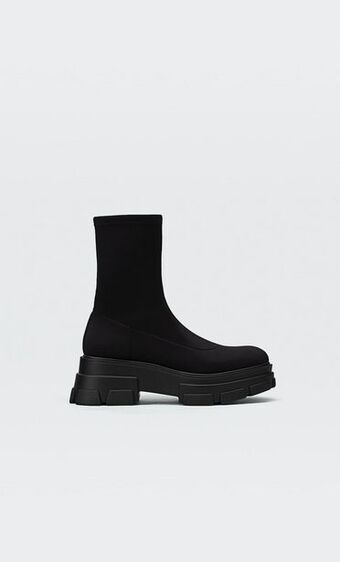 Stradivarius Botines planos track oferta