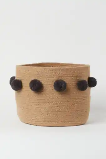 Cesta con pompones