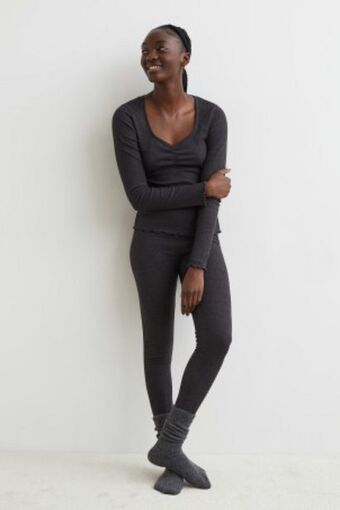 H&M Pijama de top y leggings oferta